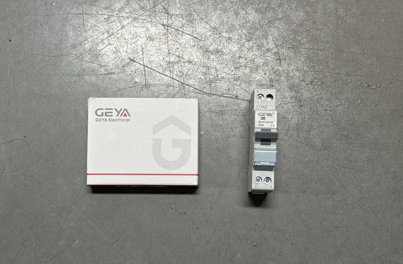 GEYA GHY09-63 1P 63A Dual Power Manual Transfer Switch